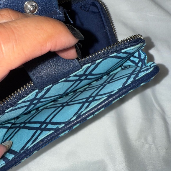 Vera Bradley Blue and White Clutch Wristlet - Picture 7 of 9
